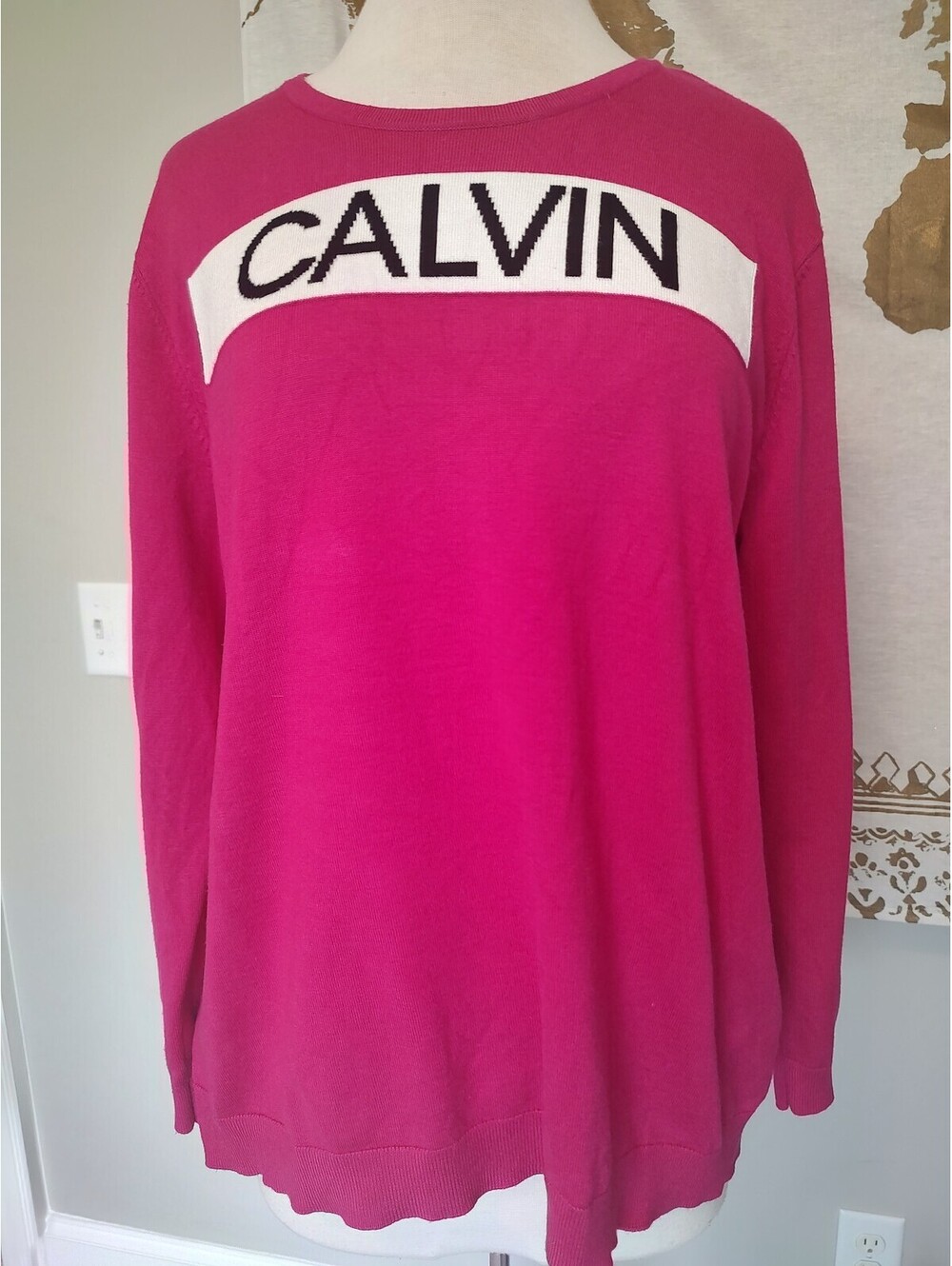 Calvin Klein Thin Pink Crewneck Sweater #logomania #Y2KAesthetic #streetwearchic